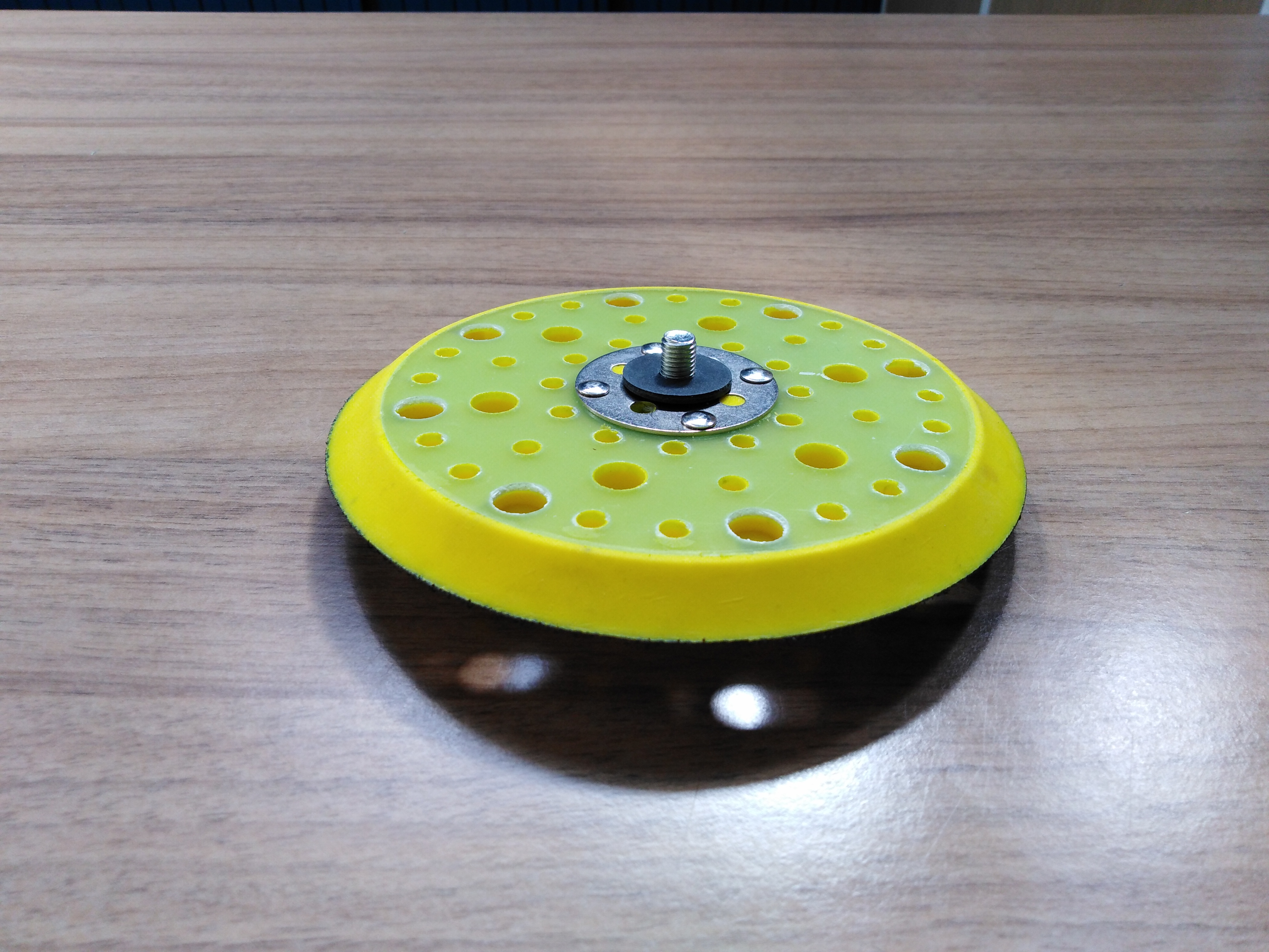 Plato velcro D150mm Duro 52 aspiraciones para lijadora - 01288 - Imagen 2